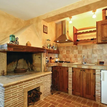 Cozy In With Kitchen דירה