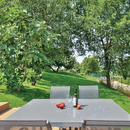 Cozy In With Kitchen * Bacva